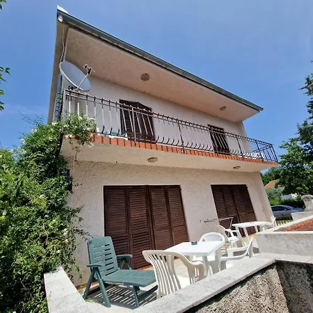 Guest house D&d 10 Pula